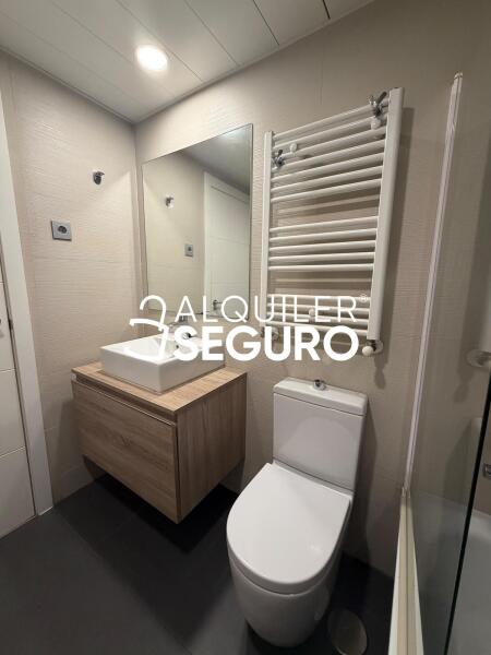 Inmueble en Calle Mira el Sol, MADRID