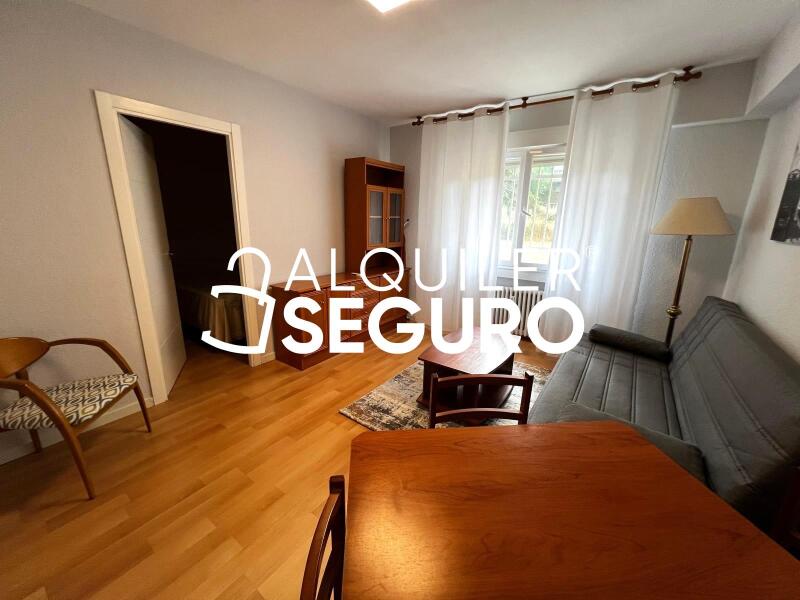 Inmueble en Calle Biarritz , MADRID