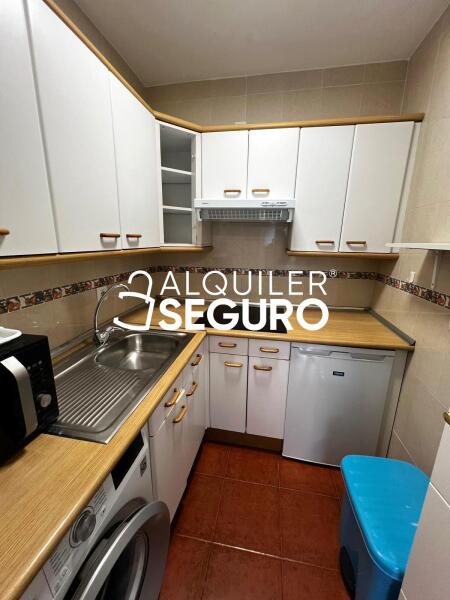 Inmueble en Calle Biarritz , MADRID