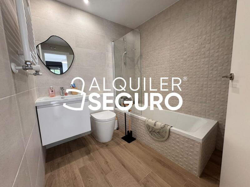Inmueble en Calle de la Alambra, MADRID