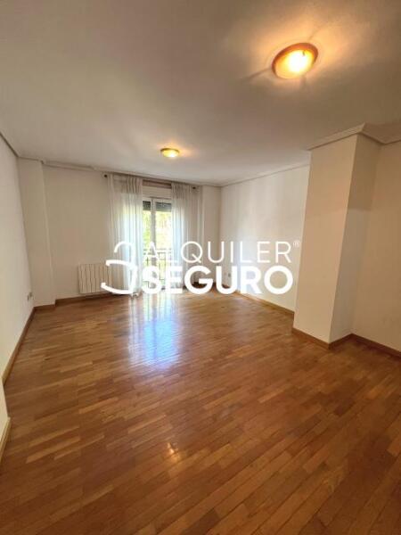 Inmueble en Calle San Sebastian , MADRID