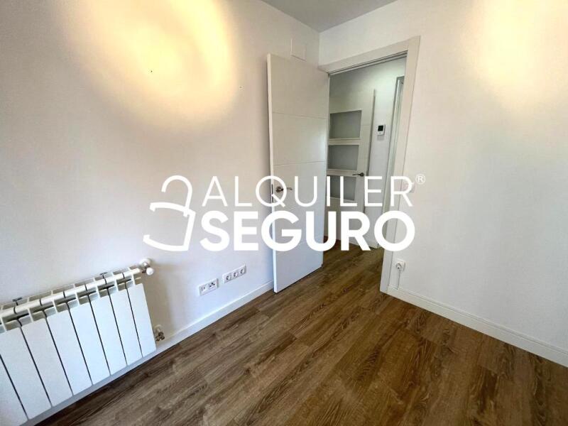 Inmueble en Calle Rio Nervion , MADRID