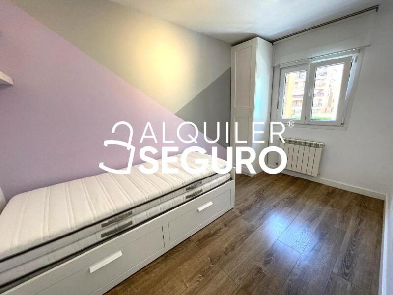 Inmueble en Calle Rio Nervion , MADRID