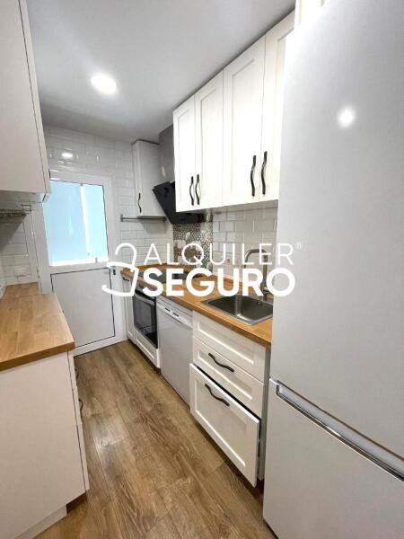 Inmueble en Calle Rio Nervion , MADRID