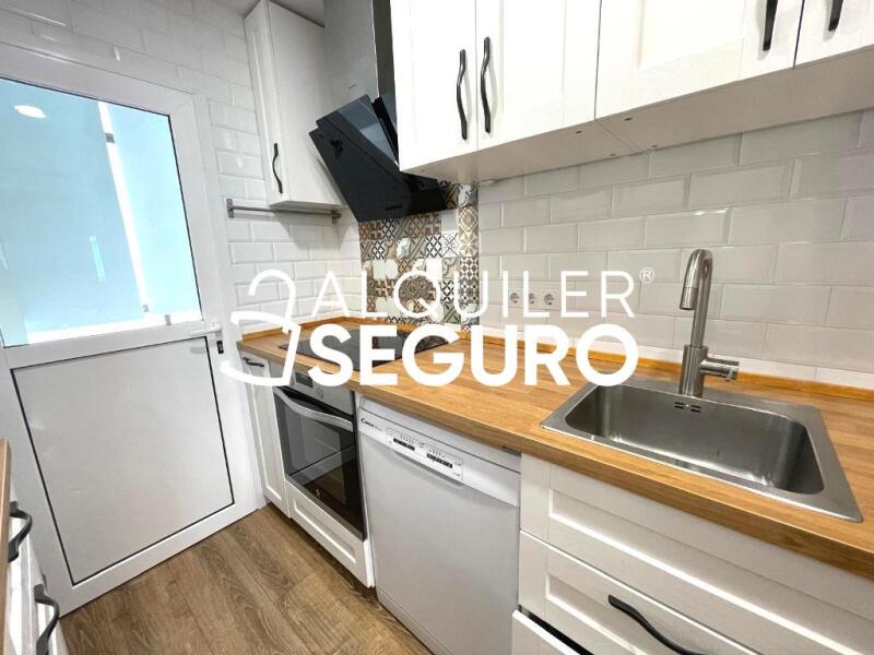 Inmueble en Calle Rio Nervion , MADRID