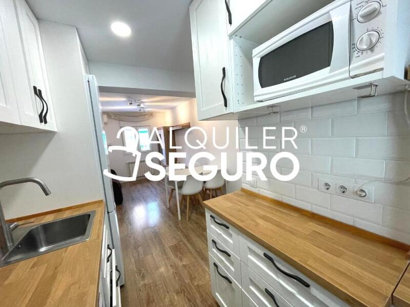 Inmueble en Calle Rio Nervion , MADRID