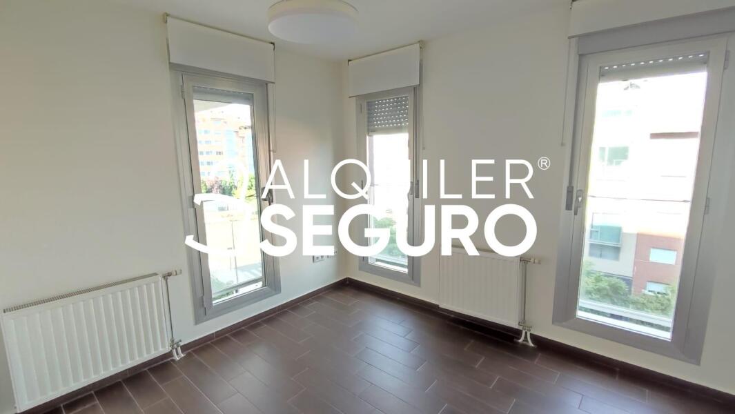 Inmueble en Avenida Francisco Pi y Margall , MADRID