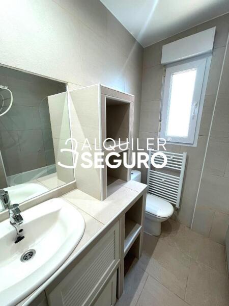 Inmueble en Calle Valdebernado , MADRID