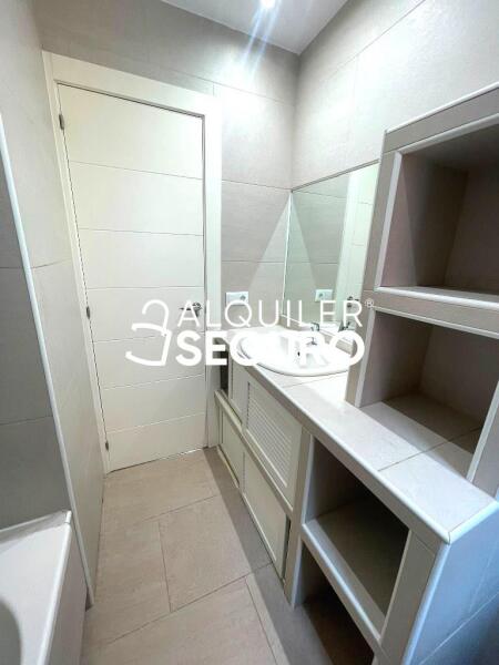 Inmueble en Calle Valdebernado , MADRID