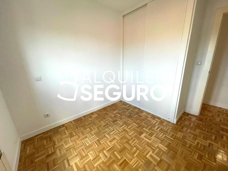 Inmueble en Calle Valdebernado , MADRID
