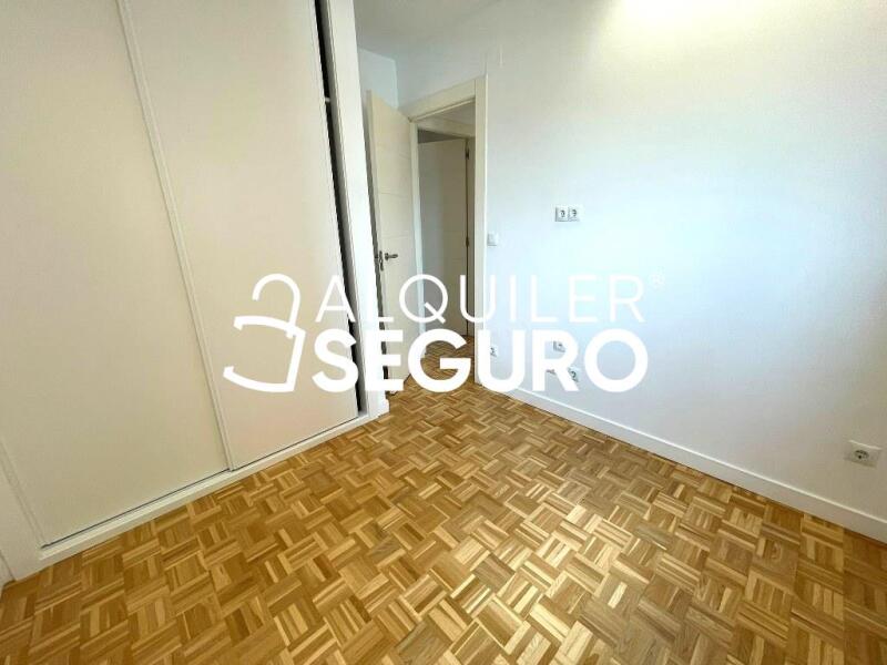 Inmueble en Calle Valdebernado , MADRID