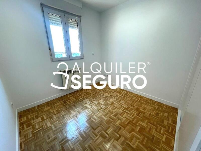 Inmueble en Calle Valdebernado , MADRID