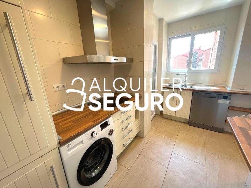 Inmueble en Calle Valdebernado , MADRID