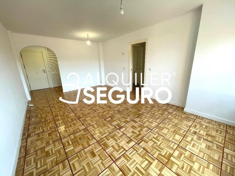 Inmueble en Calle Valdebernado , MADRID