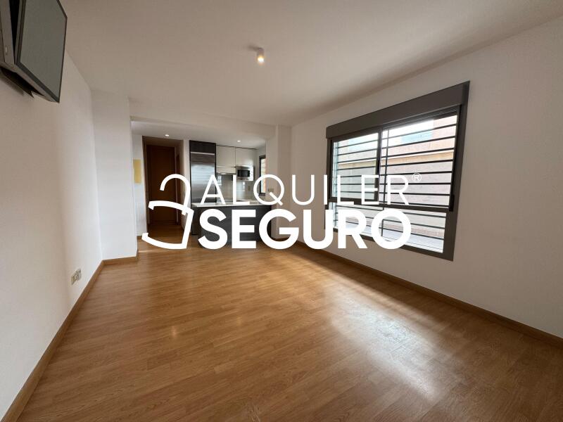 Piso en Calle Armegual de la Mota , MÁLAGA MÁLAGA