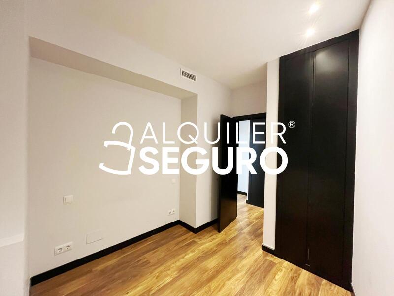 Inmueble en Calle San Bernardo, MADRID
