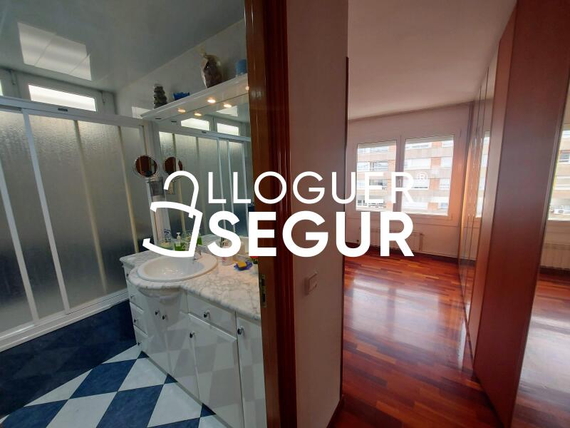 Inmueble en Calle de Sabino Arana , BARCELONA