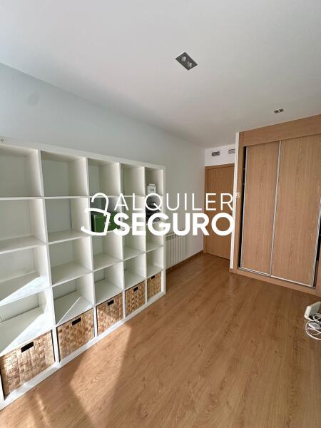 Inmueble en Calle Pegaso, MADRID
