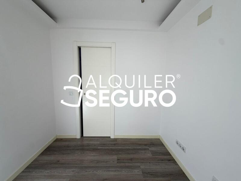 Inmueble en Calle Pozo Nuevo , MADRID