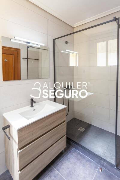 Inmueble en Calle de Guzmán el Bueno, MADRID