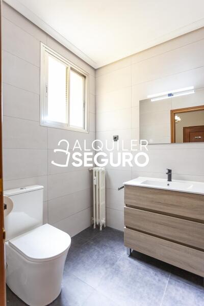 Inmueble en Calle de Guzmán el Bueno, MADRID