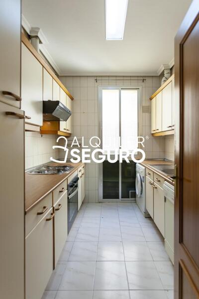 Inmueble en Calle de Guzmán el Bueno, MADRID