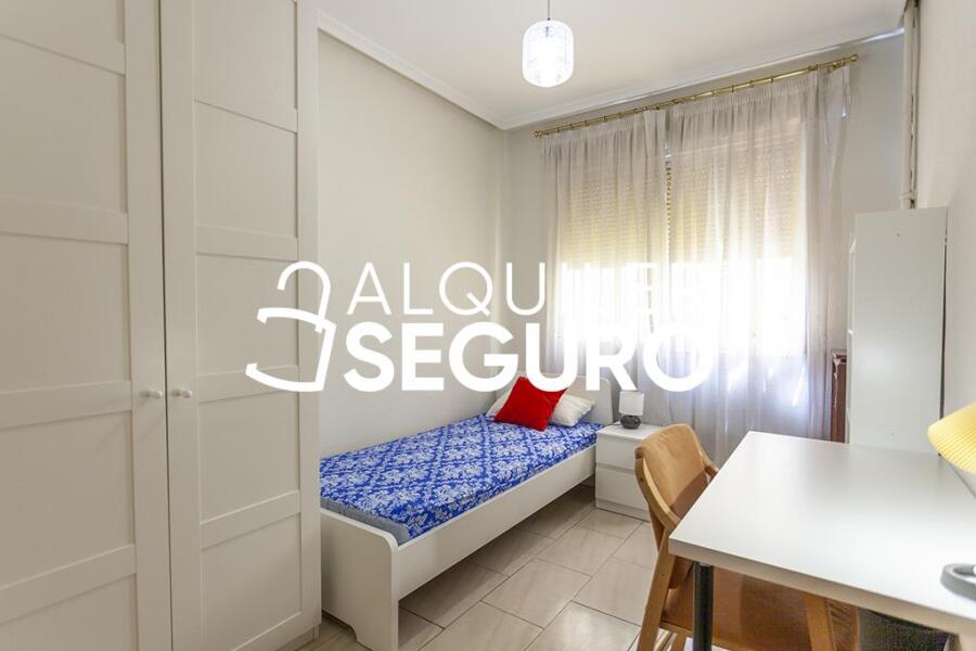 Inmueble en Calle de Guzmán el Bueno, MADRID