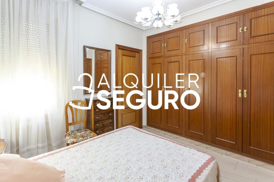 Inmueble en Calle de Guzmán el Bueno, MADRID