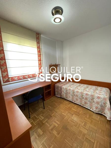 Inmueble en Calle Rafael Finat , MADRID