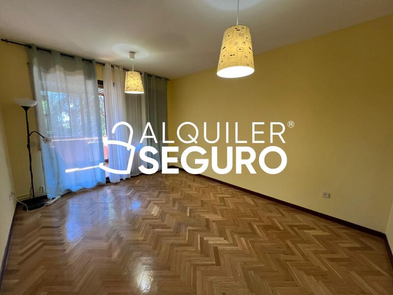 Inmueble en Plaza Sector Literatos , MADRID