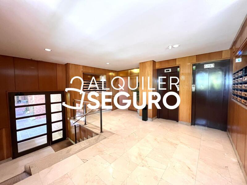 Inmueble en Plaza Sector Literatos , MADRID