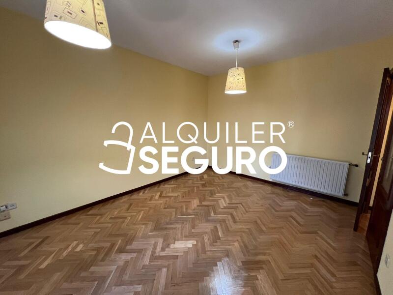 Inmueble en Plaza Sector Literatos , MADRID