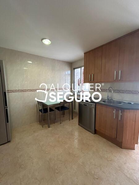 Inmueble en Via Complutense, MADRID