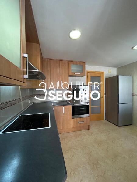 Inmueble en Via Complutense, MADRID