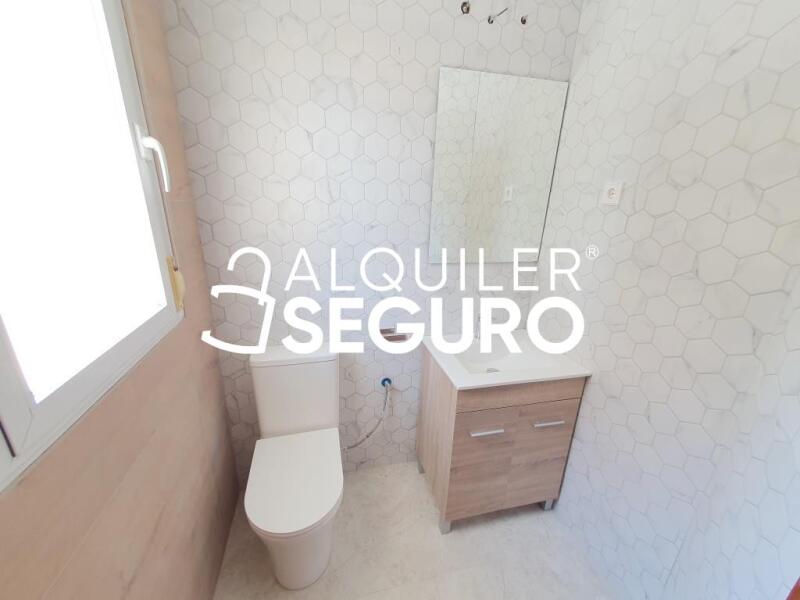 Inmueble en Calle Arroyo de la Presa, MADRID