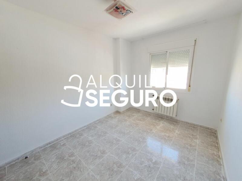 Inmueble en Calle Arroyo de la Presa, MADRID