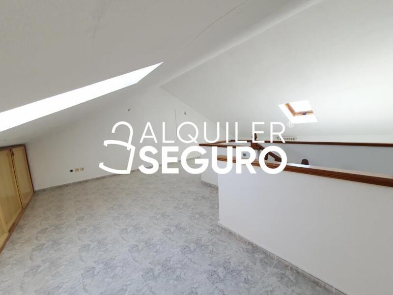 Inmueble en Calle Arroyo de la Presa, MADRID