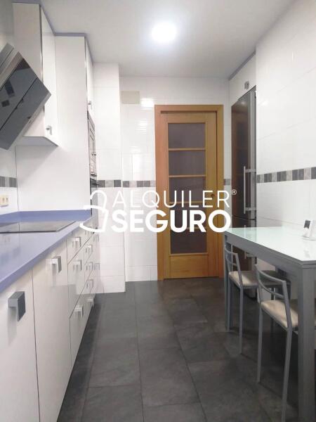 Inmueble en Avenida Julio Fuentes, MADRID