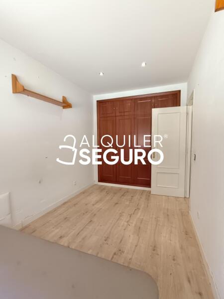 Inmueble en Calle Castilla y León, MADRID