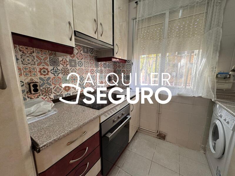 Inmueble en Calle Busaco, MADRID