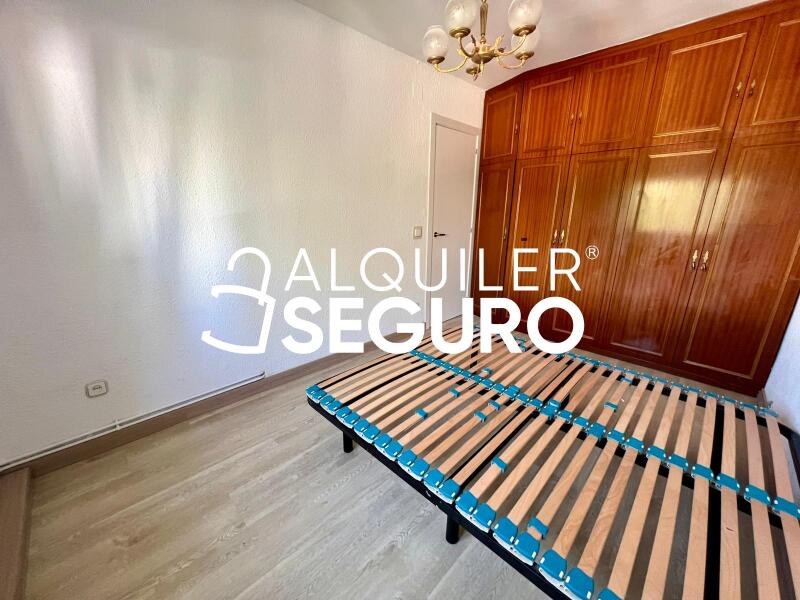 Inmueble en Calle de Miranda de Arga, MADRID