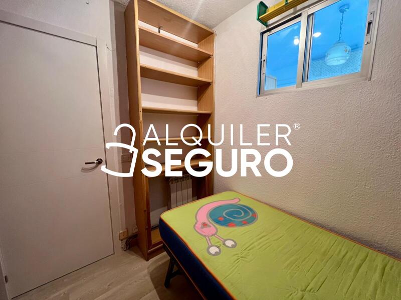 Inmueble en Calle de Miranda de Arga, MADRID