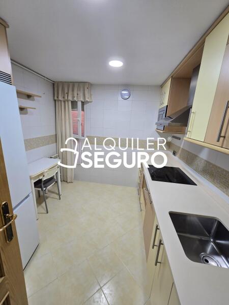 Inmueble en Calle Valle de Nocito , MADRID