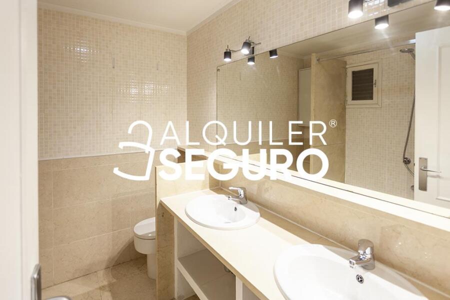 Inmueble en Calle de Menendez Pidal, MADRID