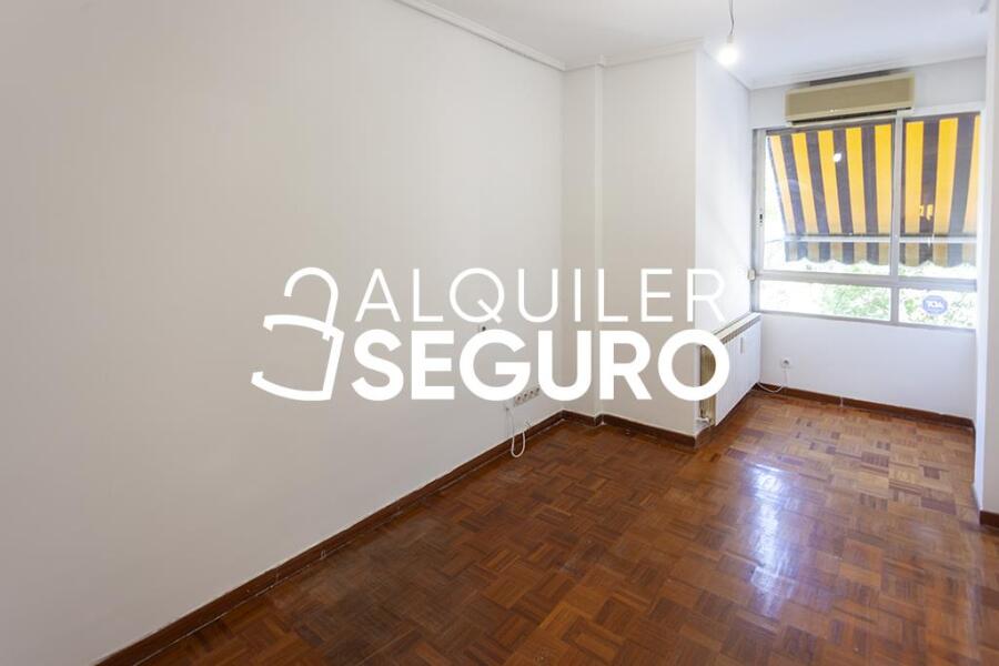 Inmueble en Calle de Menendez Pidal, MADRID