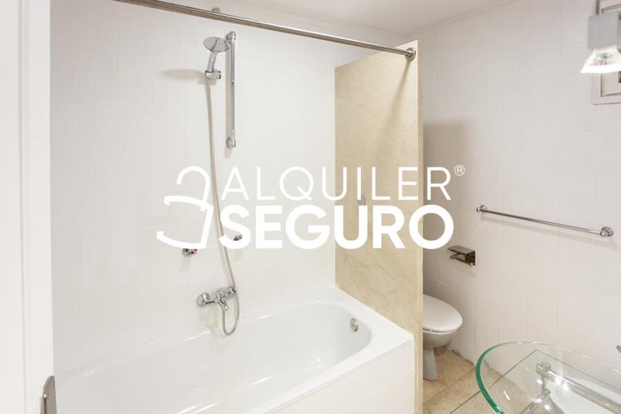 Inmueble en Calle de Menendez Pidal, MADRID