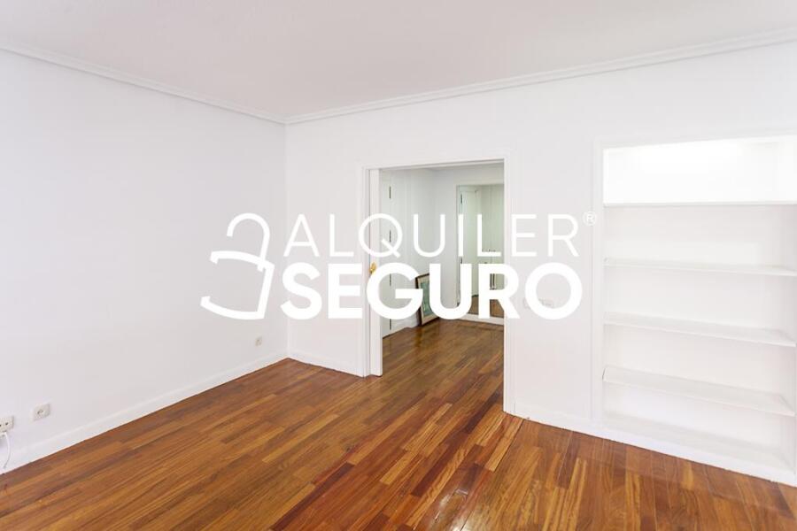 Inmueble en Calle de Menendez Pidal, MADRID