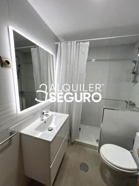 Inmueble en Calle Yugoslavia , MADRID