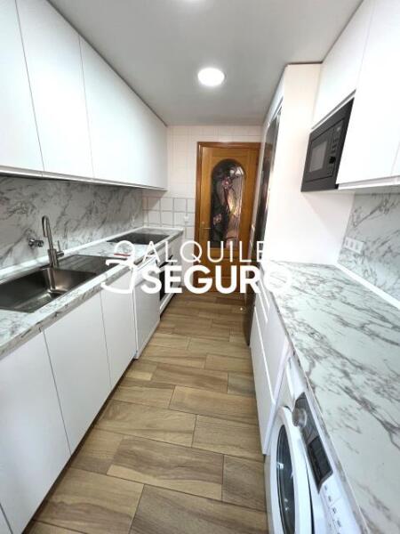 Inmueble en Calle Yugoslavia , MADRID