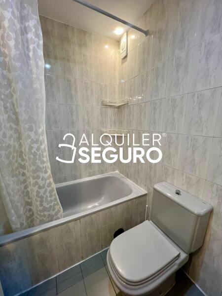 Inmueble en Calle del Valle de Bergantiños, MADRID